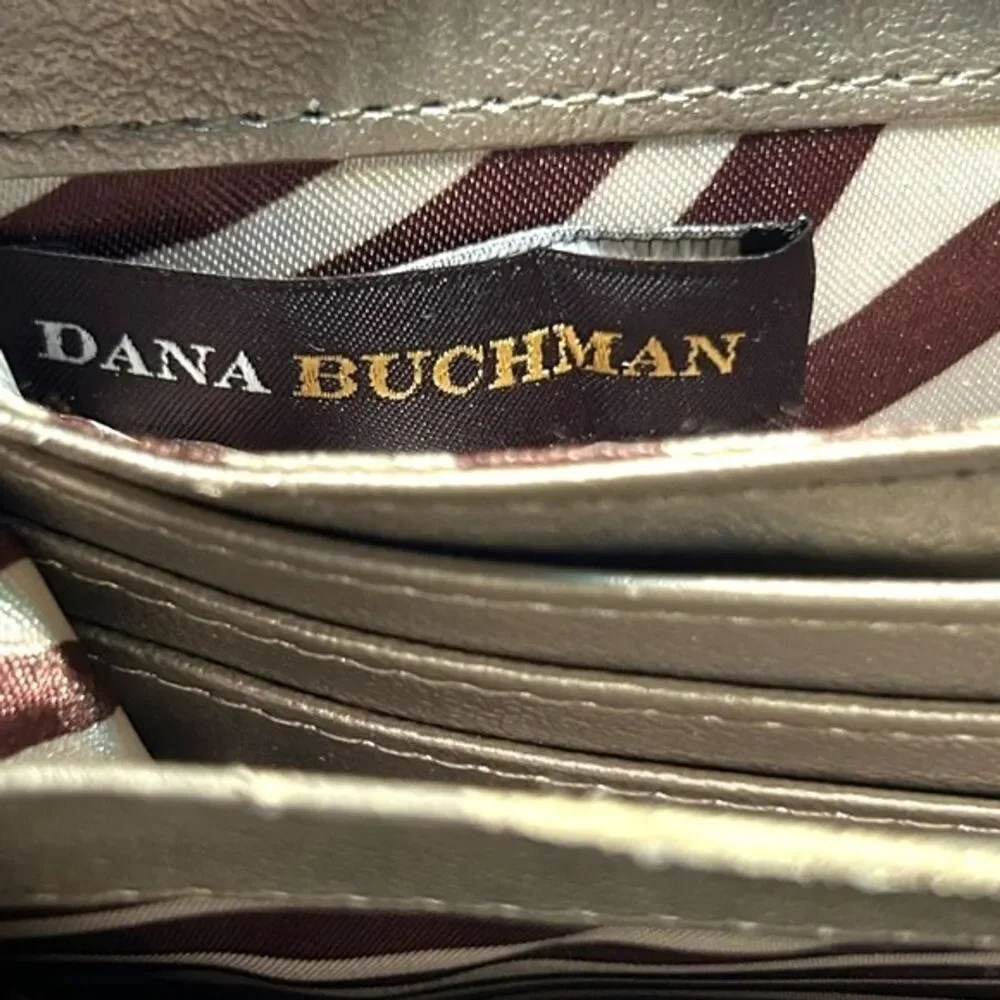 Dana Buchman Tan Croc Faux Leather Large Accordion Ziparound Continental Wallet